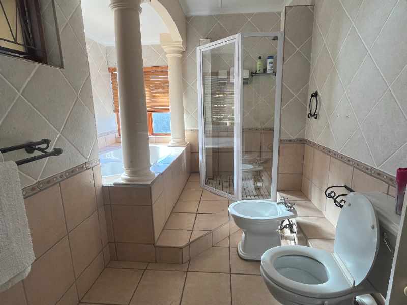 Multi Option Residential Property in Vincent Heights thumbnail 15