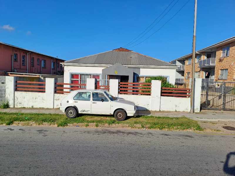 Residential Property With Flatlets thumbnail 13