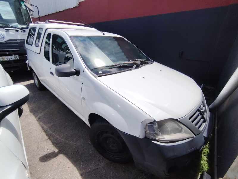 2014 NISSAN NP200 thumbnail 2