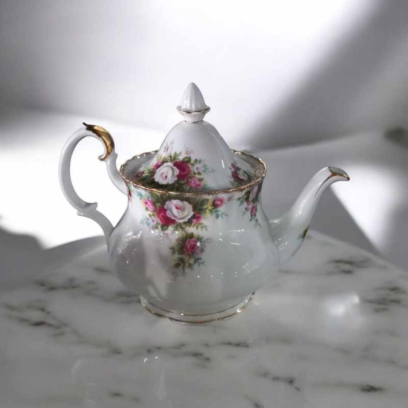 Vintage Royal Albert "Celebration" Tea Set thumbnail 5
