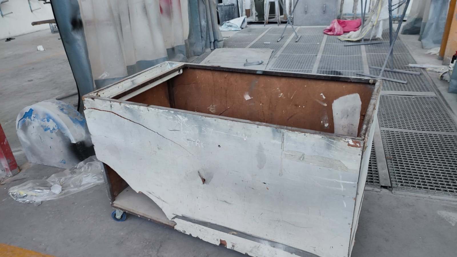 Onsite Liquidation Auction - Panelbeating Workshop thumbnail 16