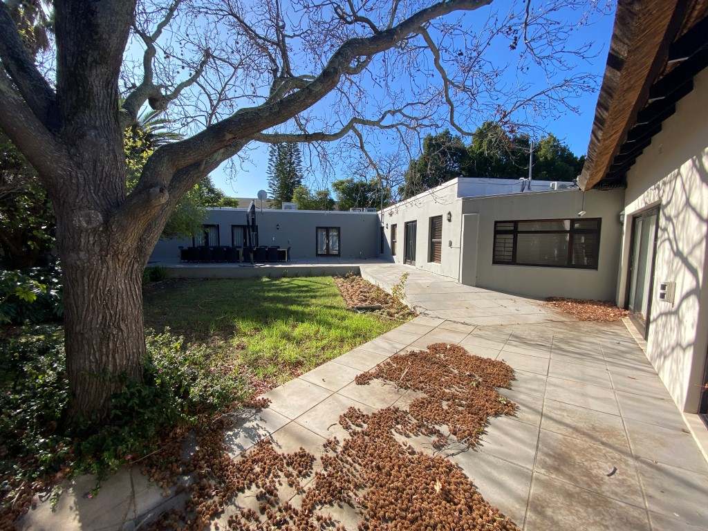 Prime Business Location - Somerset West thumbnail 8