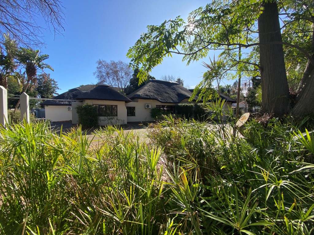 Prime Business Location - Somerset West thumbnail 16