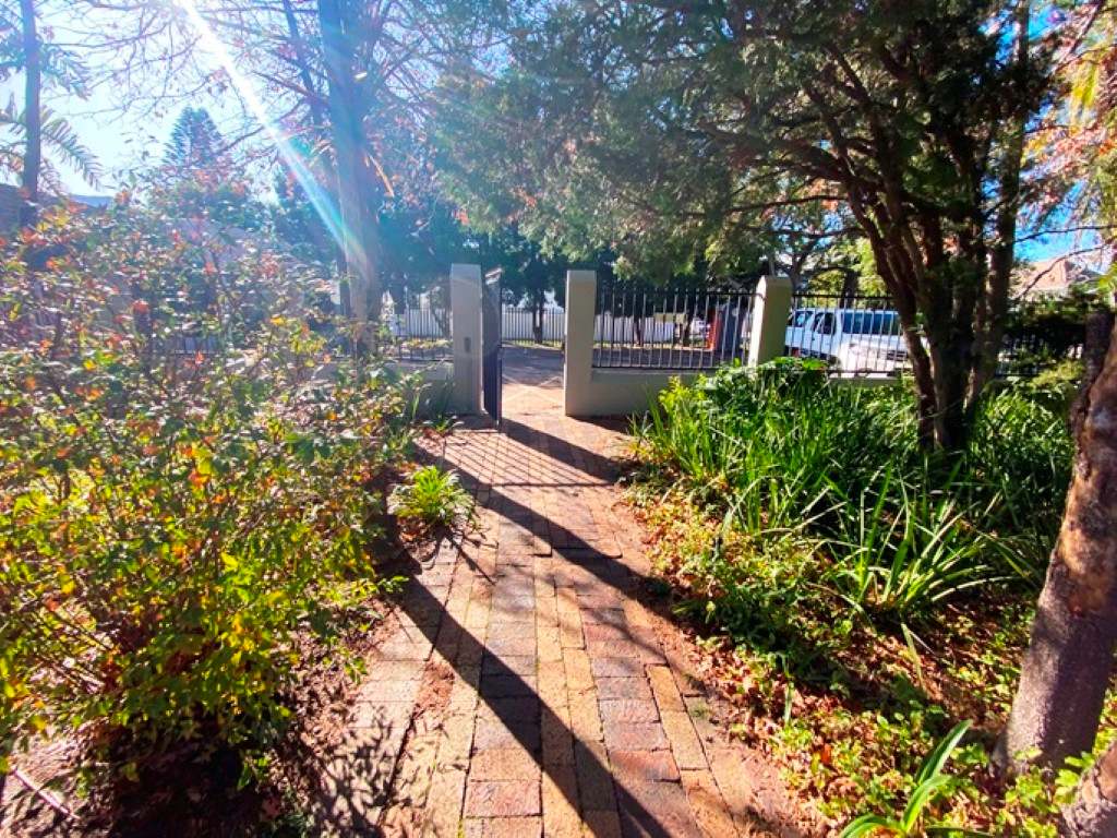 Prime Business Location - Somerset West thumbnail 31