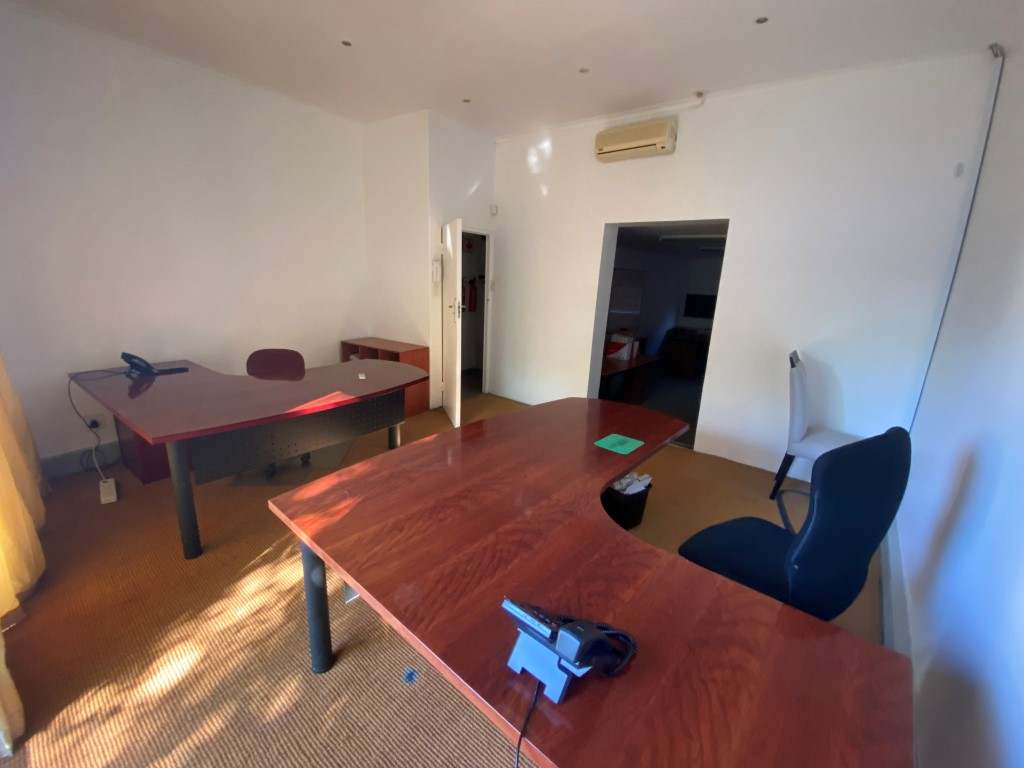 Prime Business Location - Somerset West thumbnail 39