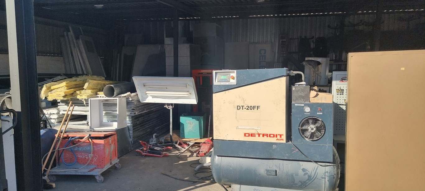 Onsite Liquidation Auction - Panelbeating Workshop thumbnail 30