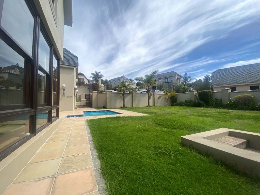 Beautiful Family Home In Secure Estate thumbnail 14