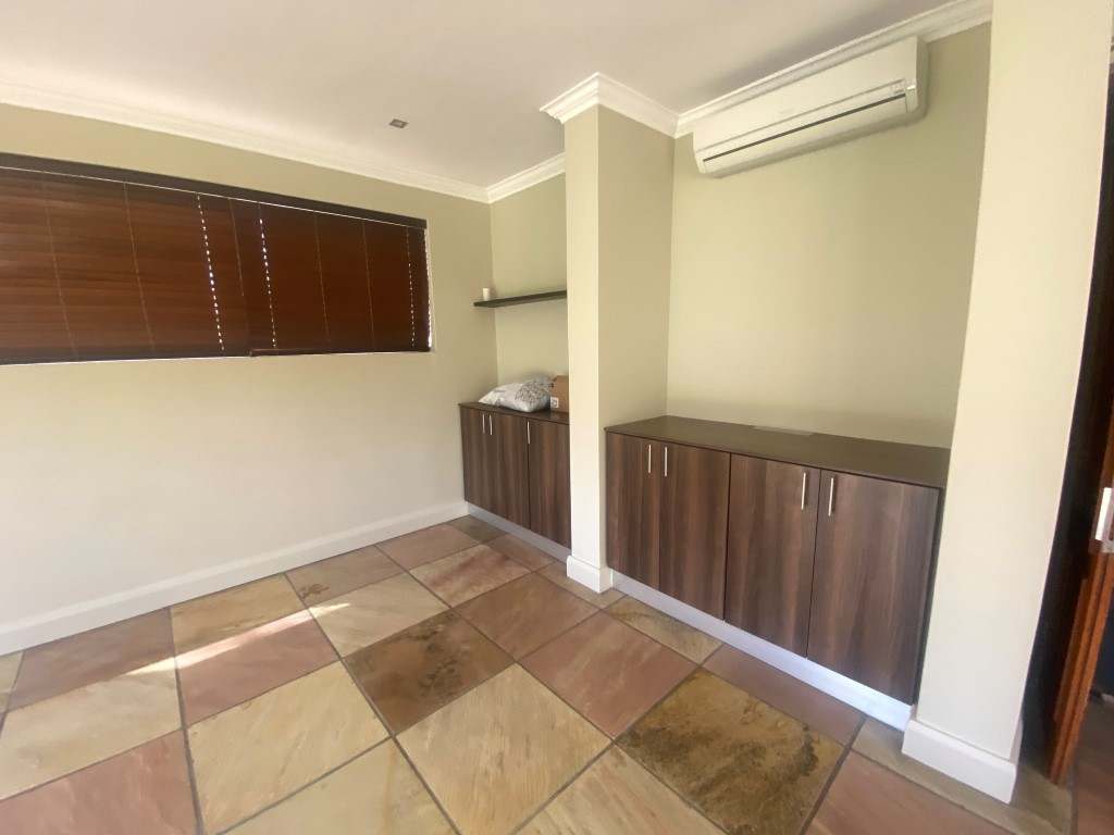 Beautiful Family Home In Secure Estate thumbnail 36