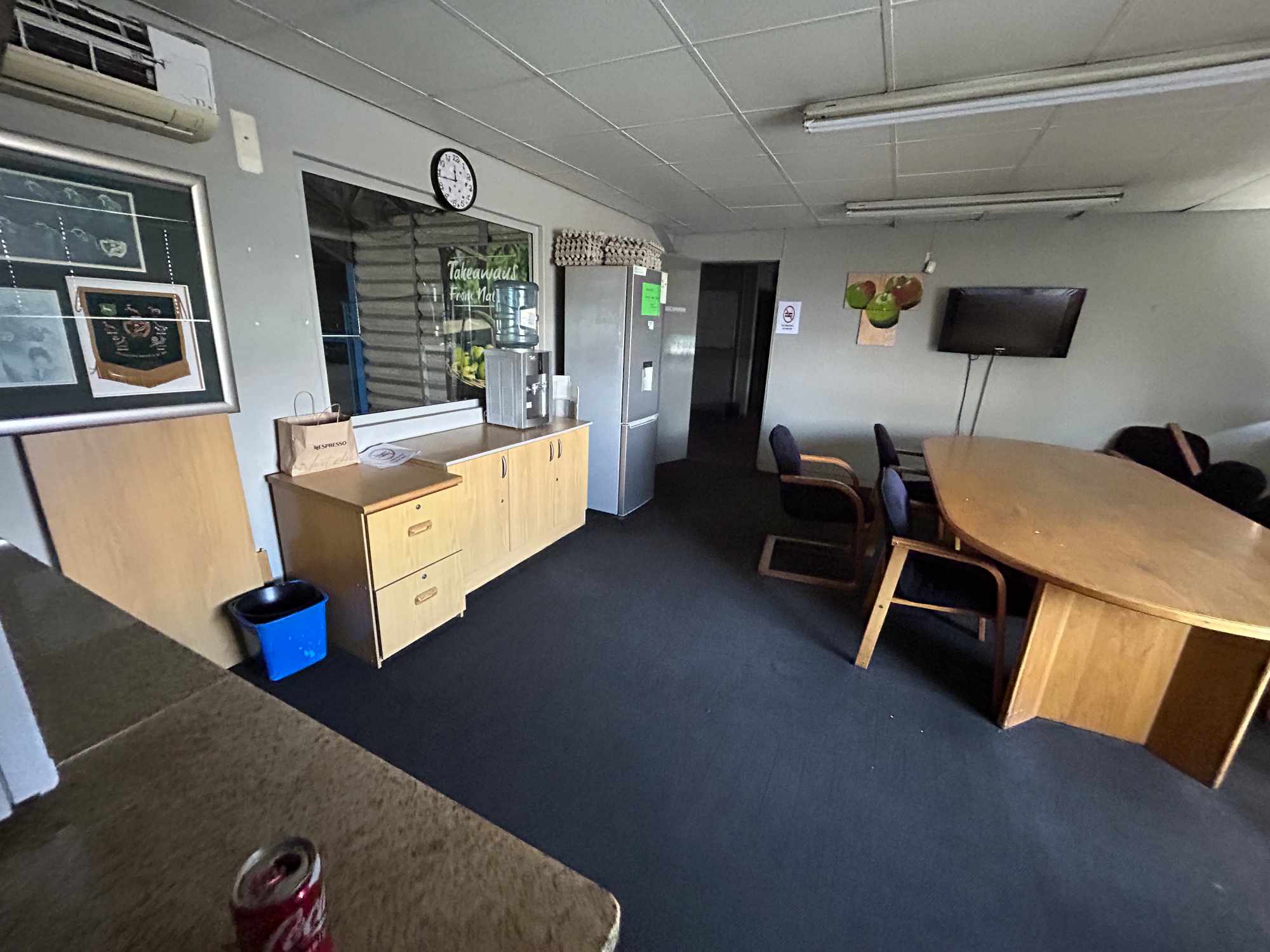Office Furniture And Equipment thumbnail 12