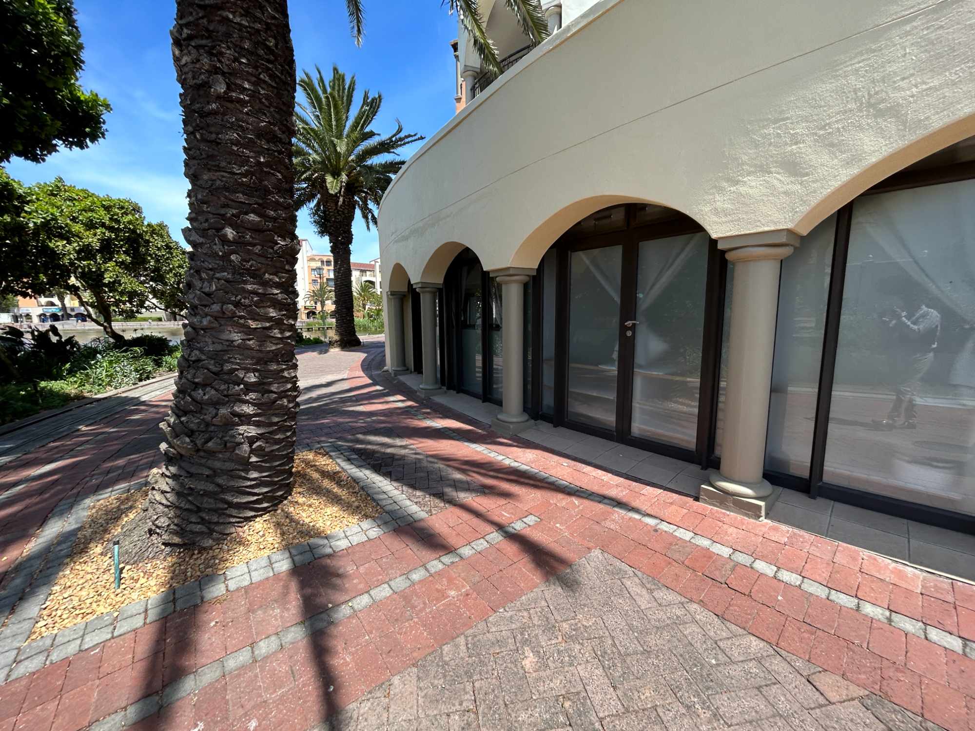 Liquidation Auction - Retail Commercial Unit - Century City thumbnail 32
