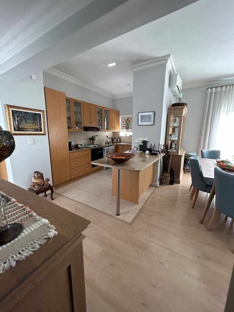 Beautiful Retirement Home In Secure Estate - Somerset West thumbnail 4