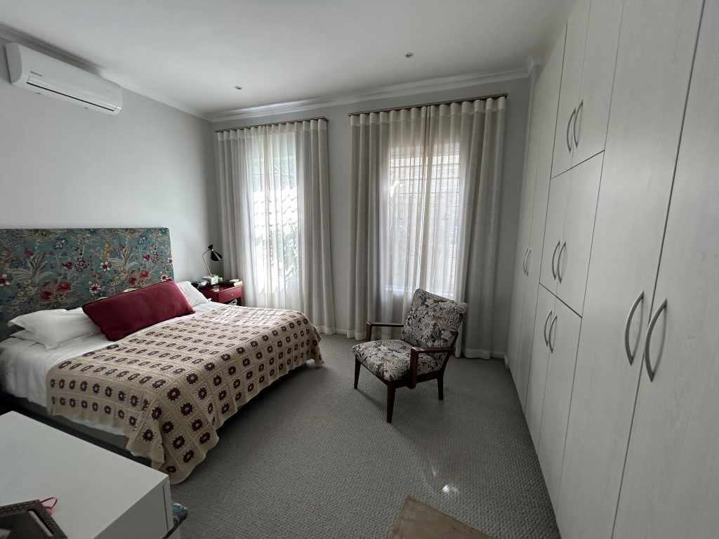 Beautiful Retirement Home In Secure Estate - Somerset West thumbnail 7