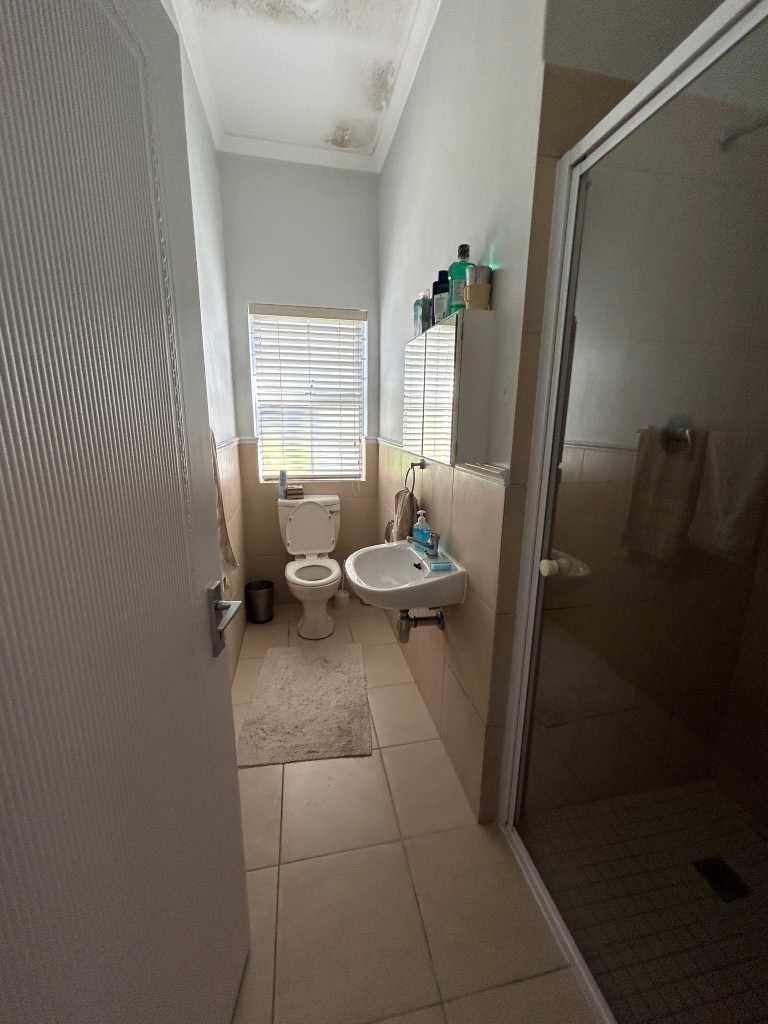 Beautiful Retirement Home In Secure Estate - Somerset West thumbnail 9