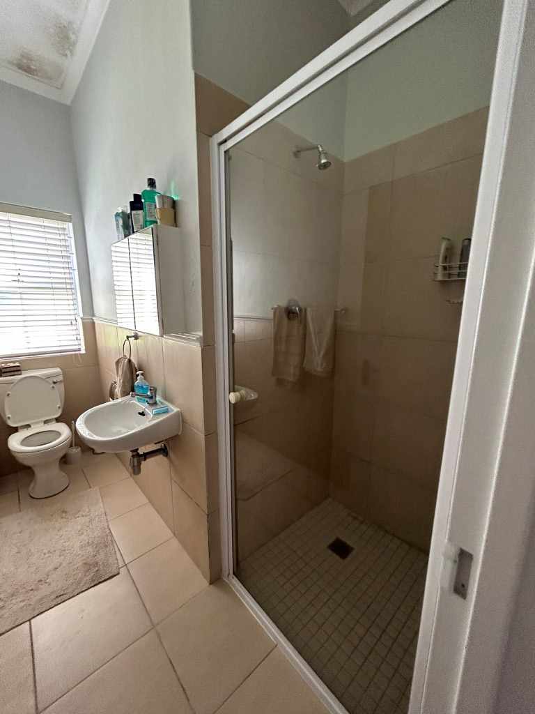Beautiful Retirement Home In Secure Estate - Somerset West thumbnail 10