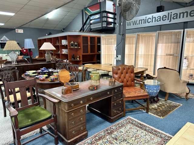 Warehouse Auction - Somerset West thumbnail 3