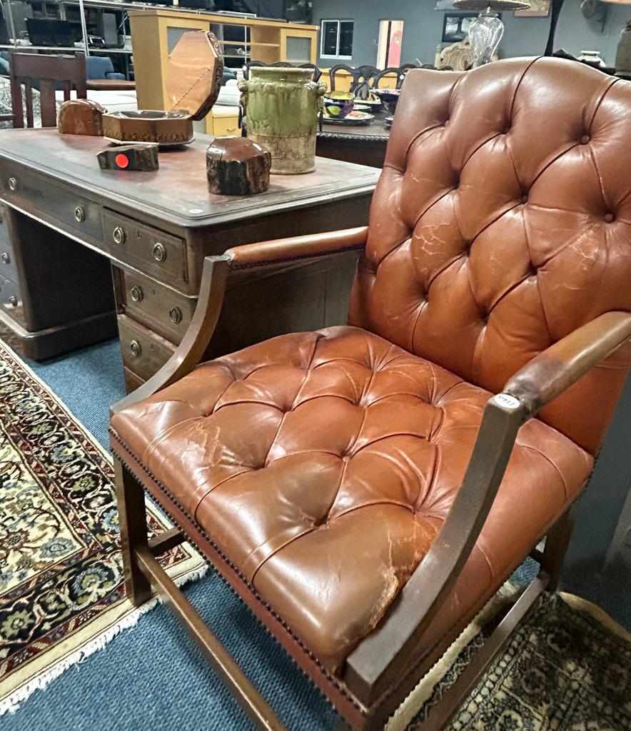 Warehouse Auction - Somerset West thumbnail 17