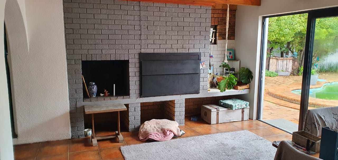 Lovely Family Home In Eversdal thumbnail 3