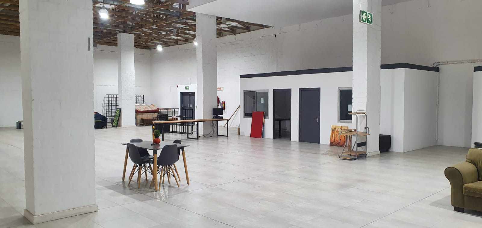 Spacious Commercial Unit - Maitland thumbnail 2