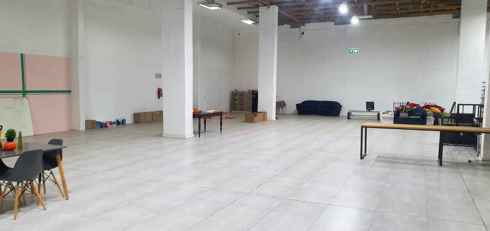 Spacious Commercial Unit - Maitland thumbnail 3