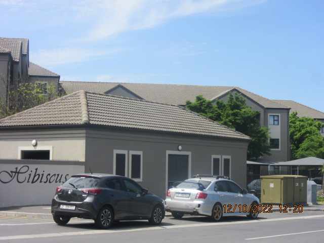 Secure 2 Bedroom Apartment - Brackenfell thumbnail 7