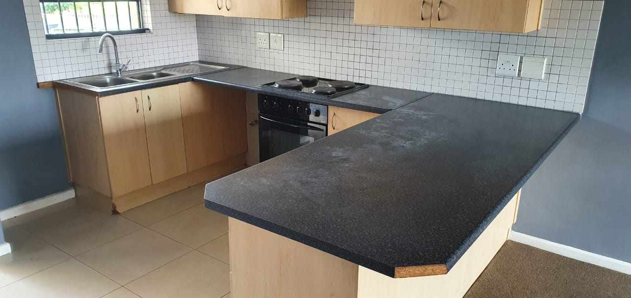 Secure 2 Bedroom Apartment - Brackenfell thumbnail 17