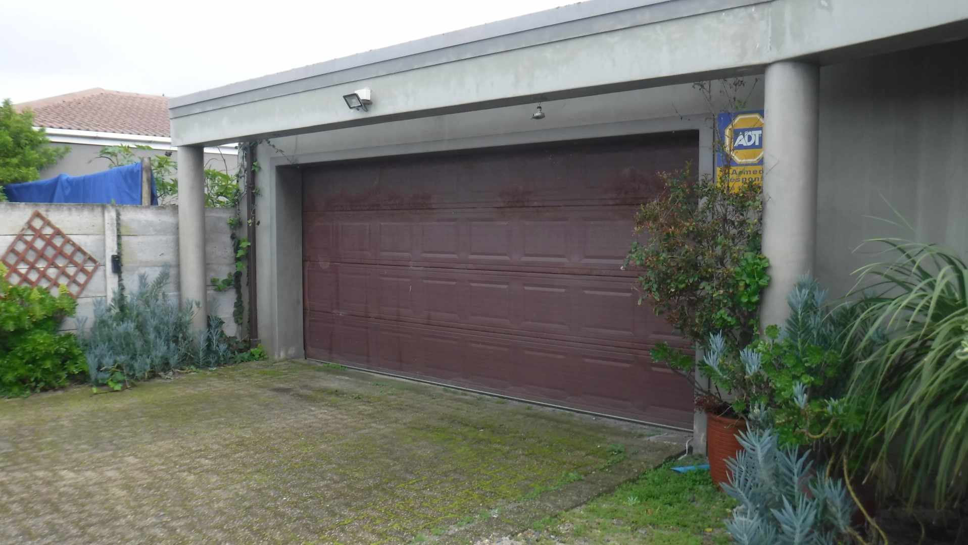 Double Storey Home - Zeekoevlei thumbnail 2