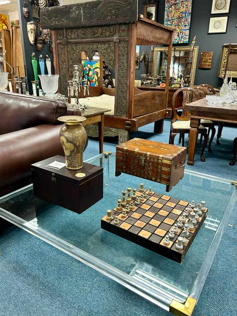 African, Victorian, Mid Century And Contemporary thumbnail 4