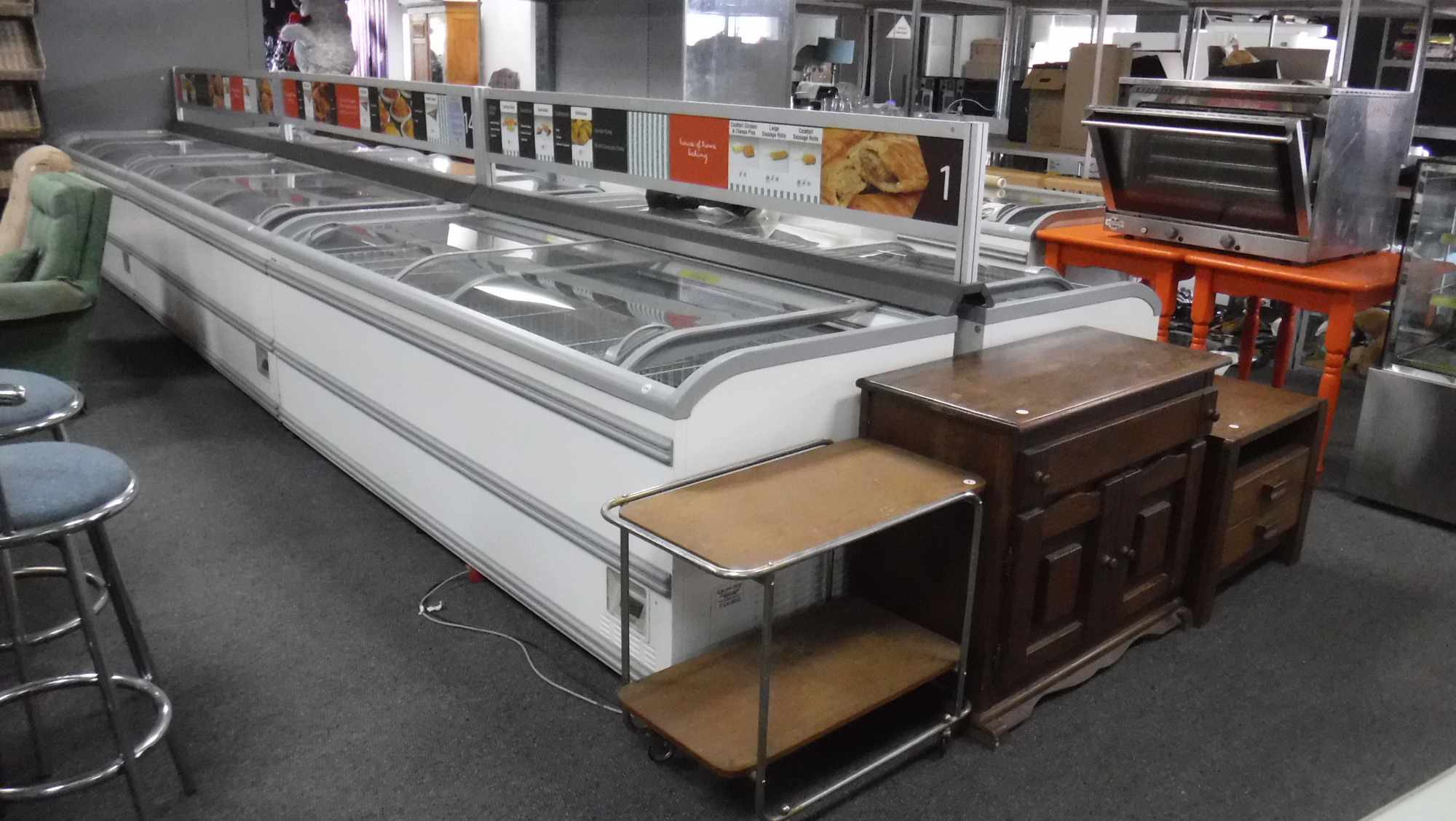 Beautiful Furnishings, Catering Equipment And More thumbnail 7