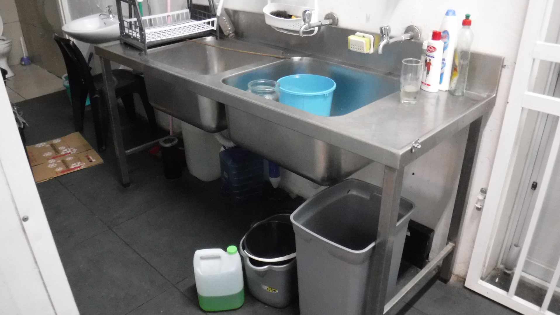 Beautiful Furnishings, Catering Equipment And More thumbnail 25