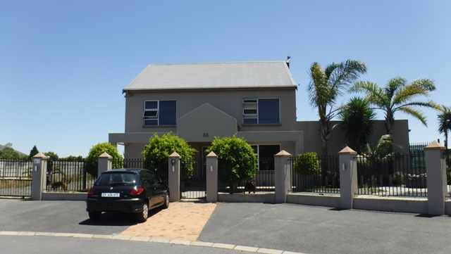 Double Storey Home - Durbanville thumbnail 10