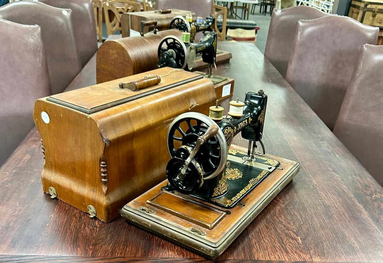 Household Furniture and Collectables thumbnail 9