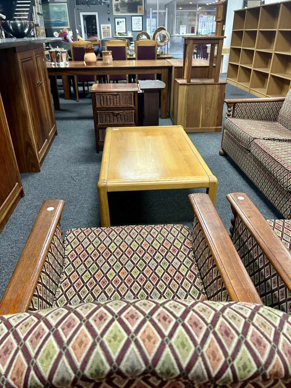Beautiful Household Furniture thumbnail 36