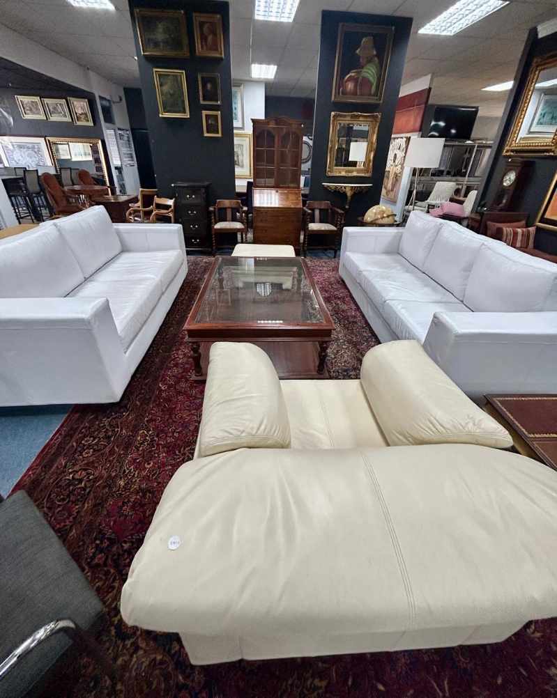 Household Furniture & Collectables thumbnail 5