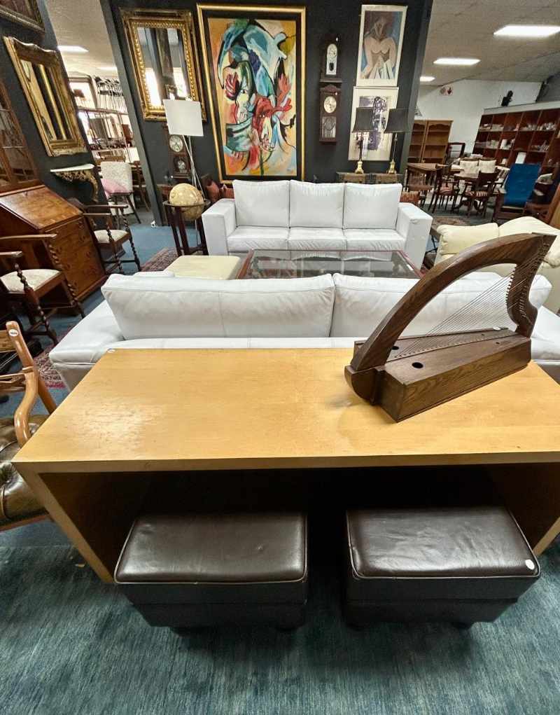 Household Furniture & Collectables thumbnail 11