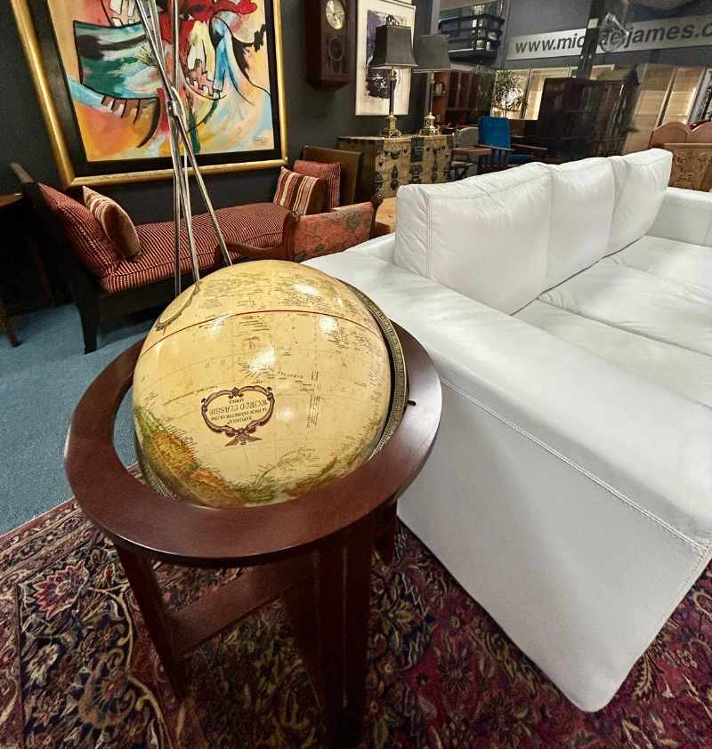 Household Furniture & Collectables thumbnail 10