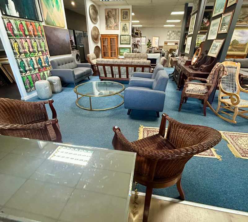 Beautiful Home Furniture and Decor thumbnail 12