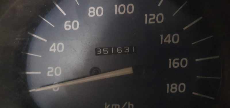 2005 Toyota Hilux 2000 SWB thumbnail 2