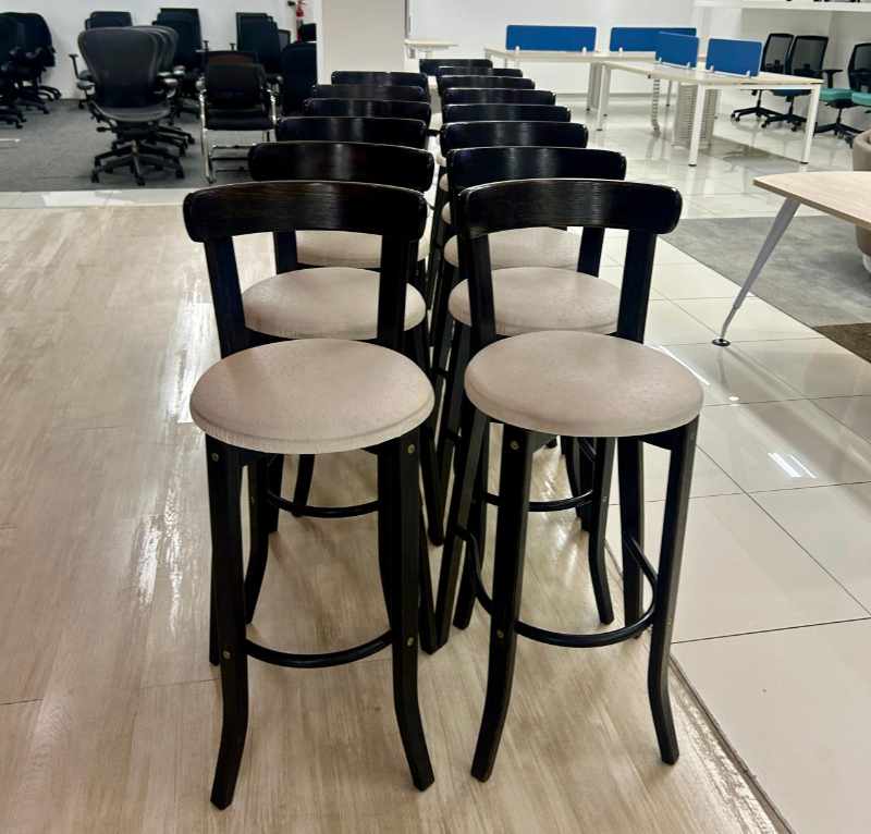 New And Used Executive Office Furnishings - Entire Company Stock thumbnail 12