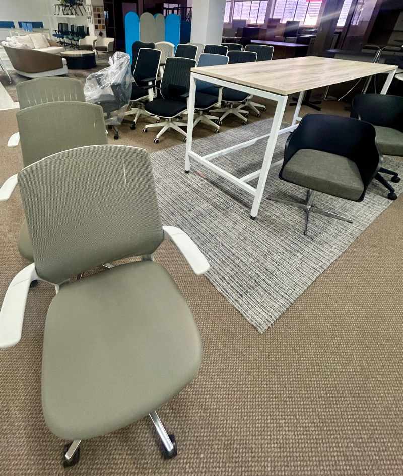 New And Used Executive Office Furnishings - Entire Company Stock thumbnail 20