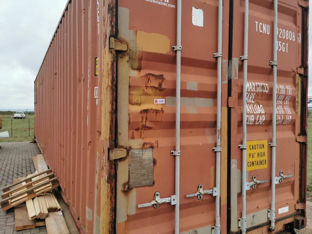 Lot 81 - 12m Container