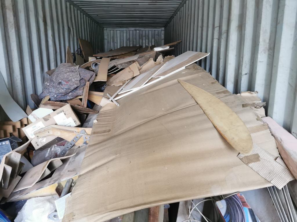 Lot 82 - Contents of Container