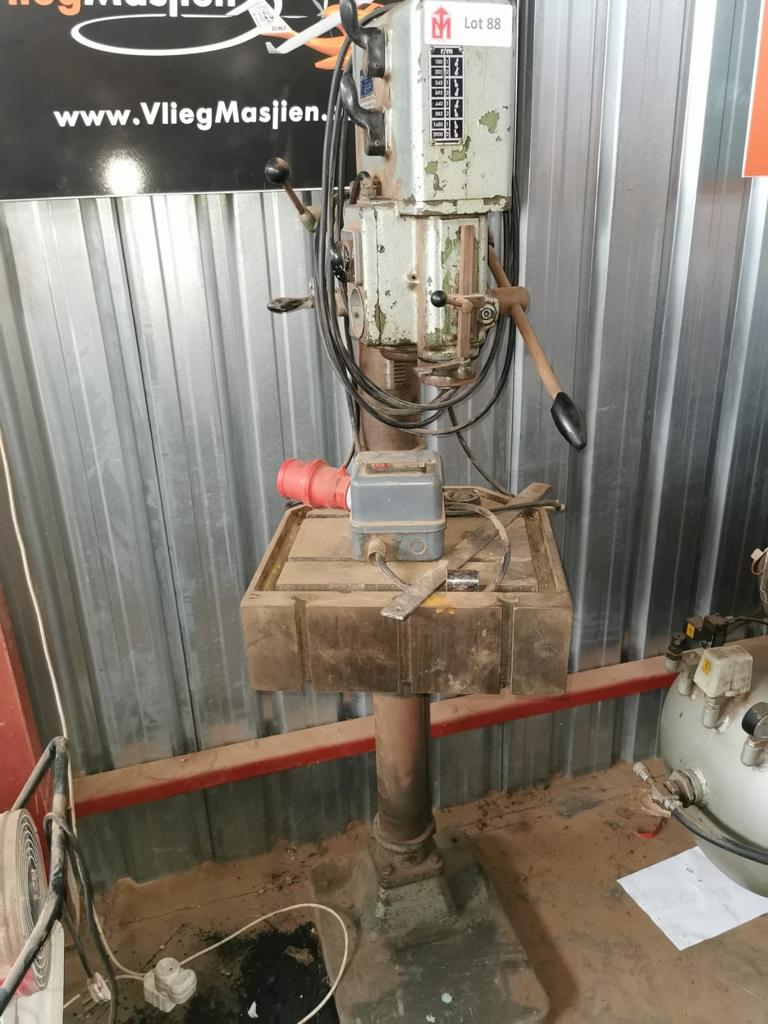 Lot 88 - Drill press