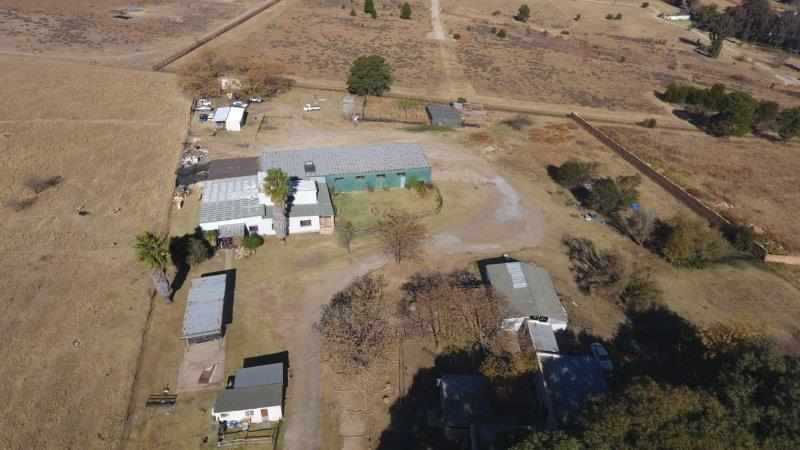 Large Stand With Ample Accomodation And Horse Stables - Honeydew thumbnail 8