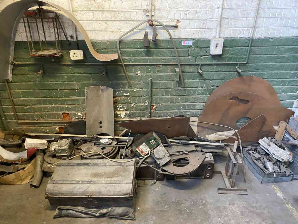 Lot Scrap - Against Wall