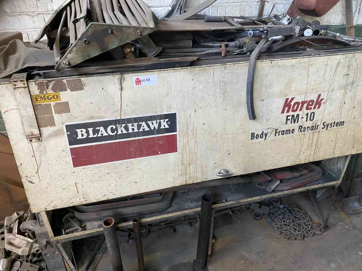 Chassis Straightening Blackhawk Korek FM-10 Machine