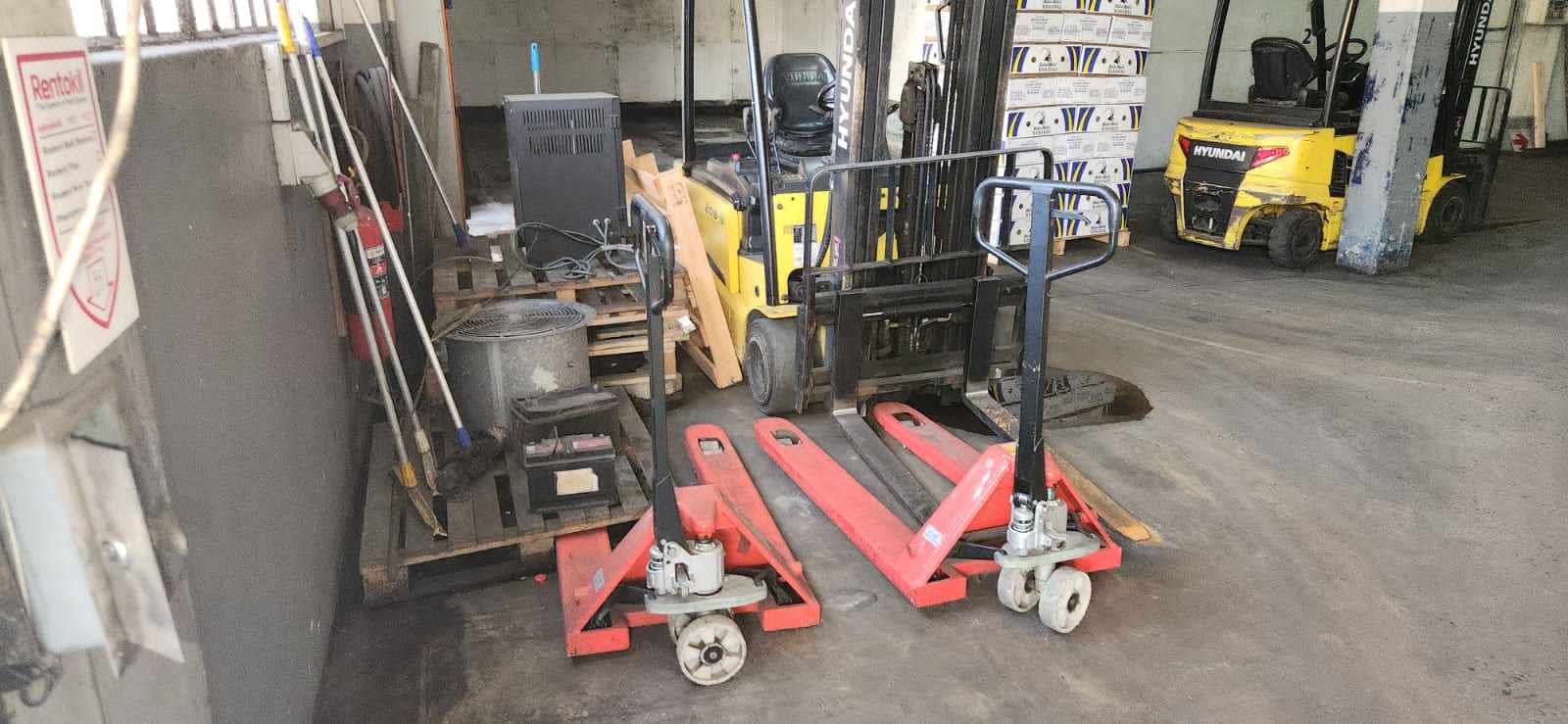 Vehicles, Trucks,  Manufacturing , Packaging and Distribution Plant thumbnail 17