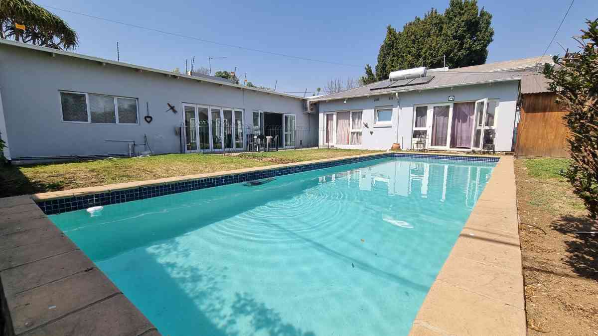 Onsite Insolvency Auction - 3 Bed, 3 Bath Residential Home With Garden Flat - Norwood - Johannesburg