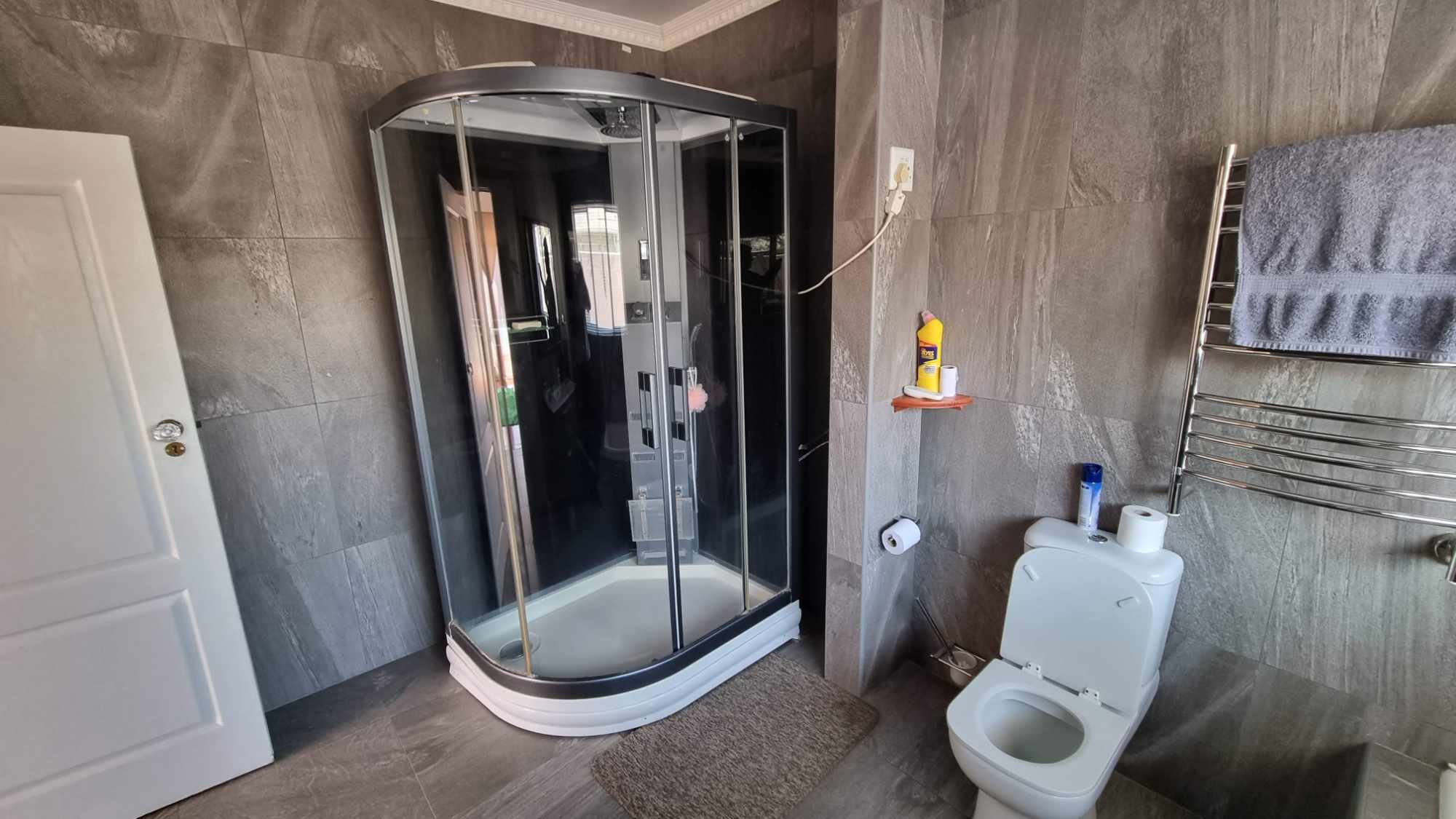 Onsite Insolvency Auction - 3 Bed, 3 Bath Residential Home With Garden Flat - Norwood - Johannesburg thumbnail 8