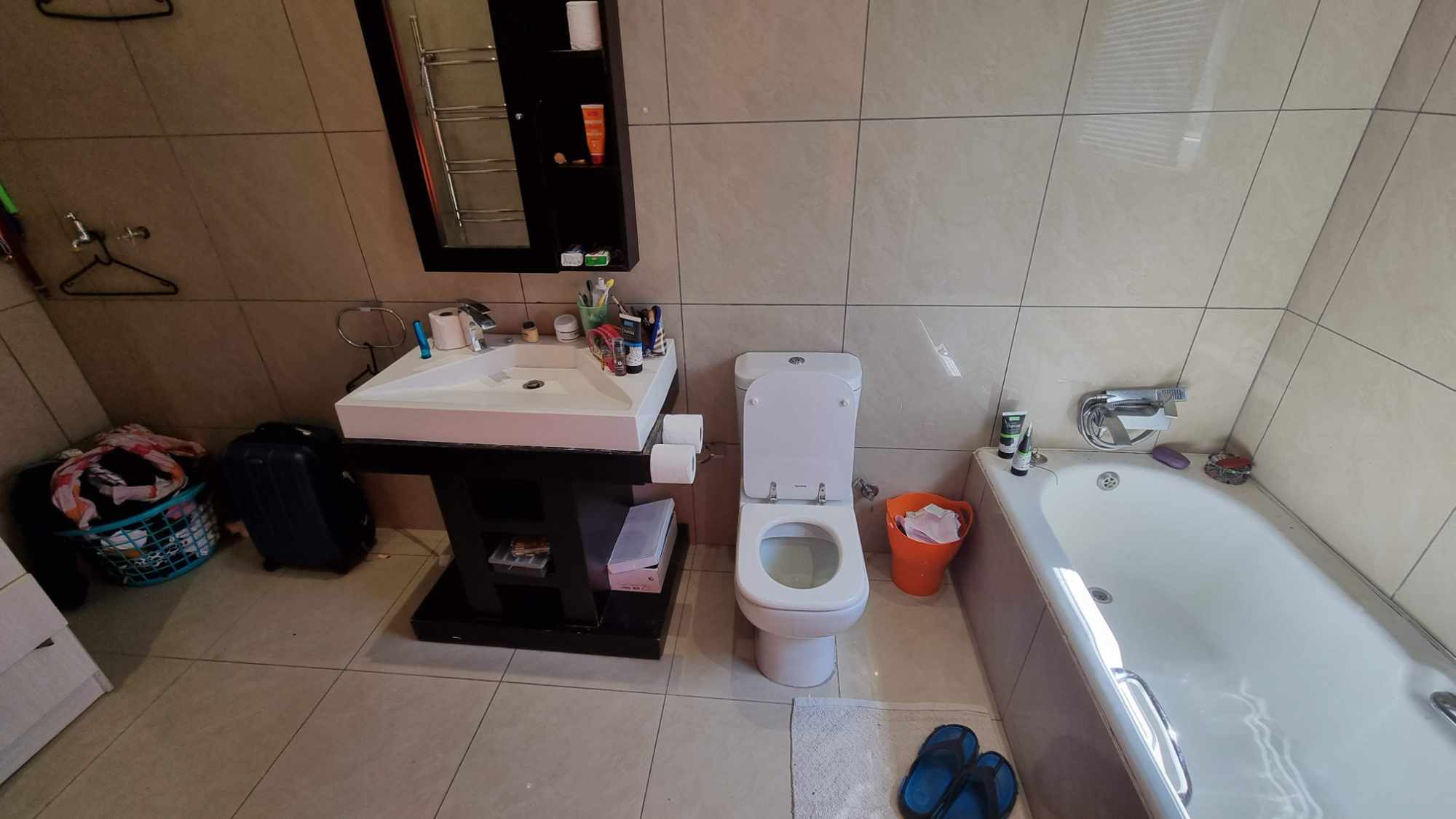 Onsite Insolvency Auction - 3 Bed, 3 Bath Residential Home With Garden Flat - Norwood - Johannesburg thumbnail 9