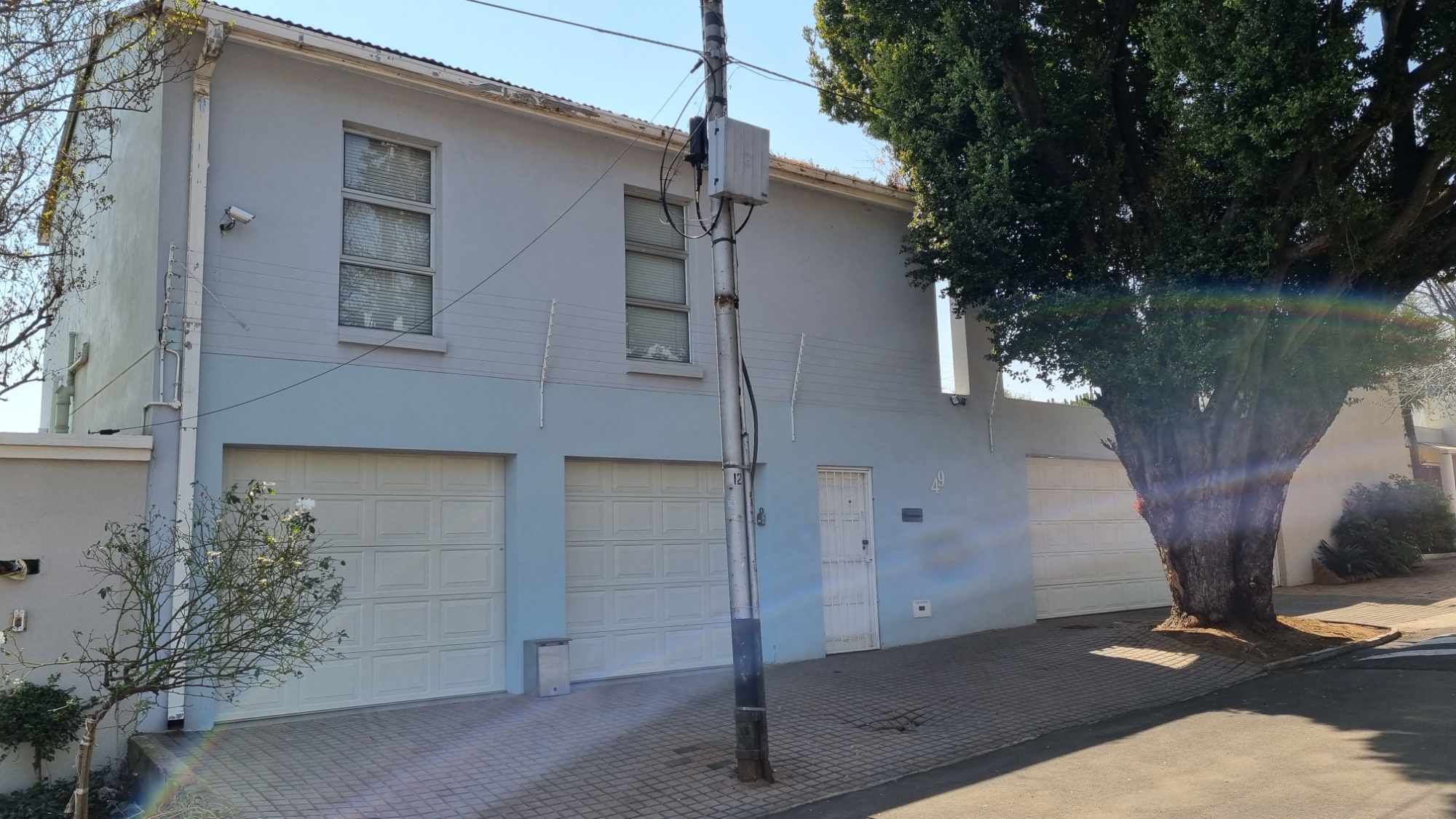Onsite Insolvency Auction - 3 Bed, 3 Bath Residential Home With Garden Flat - Norwood - Johannesburg thumbnail 17
